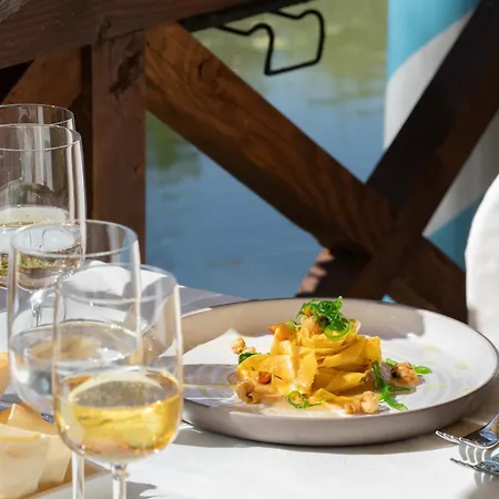 歌耶坦别墅酒店 多洛